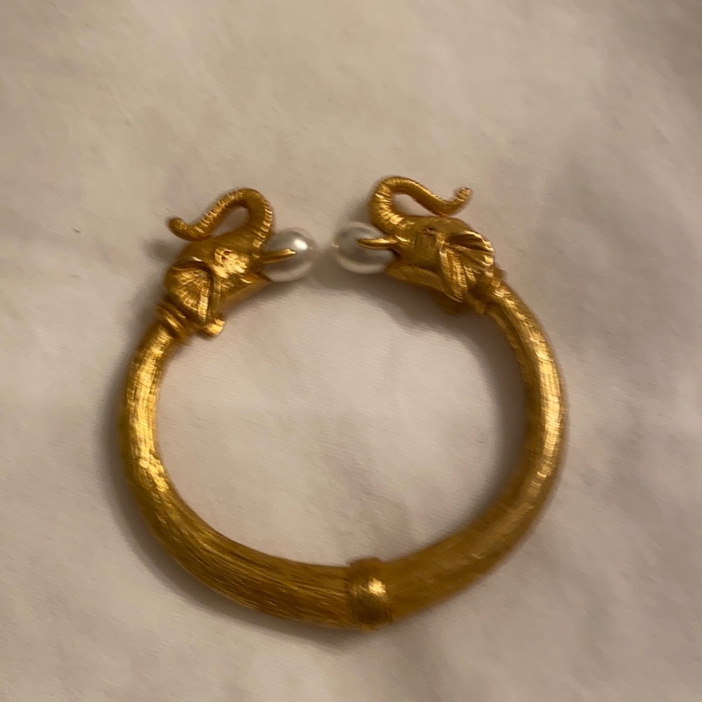 Julie Vos Elephant Pearl Bangle